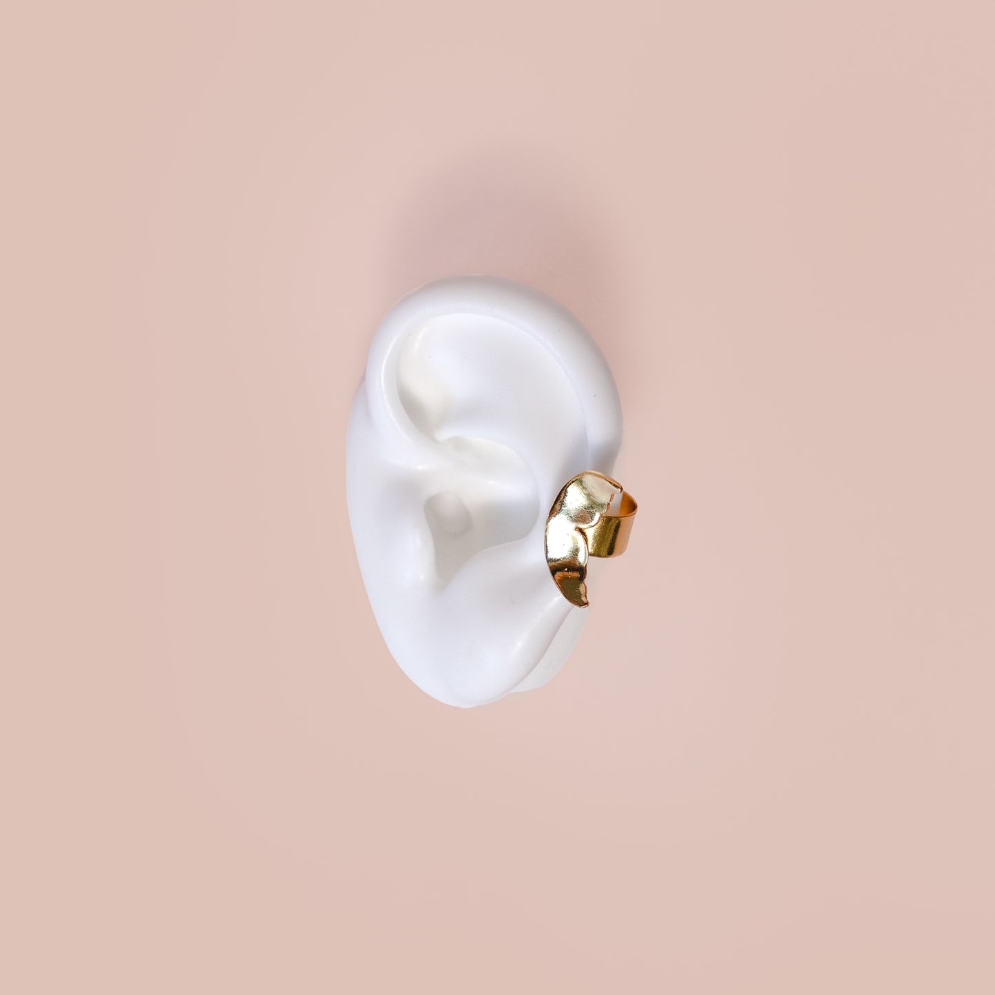 Ear-cuff cola de ballena